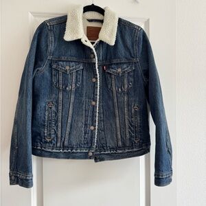 Levi's Classic Blue Denim Jacket with Sherpa Collar